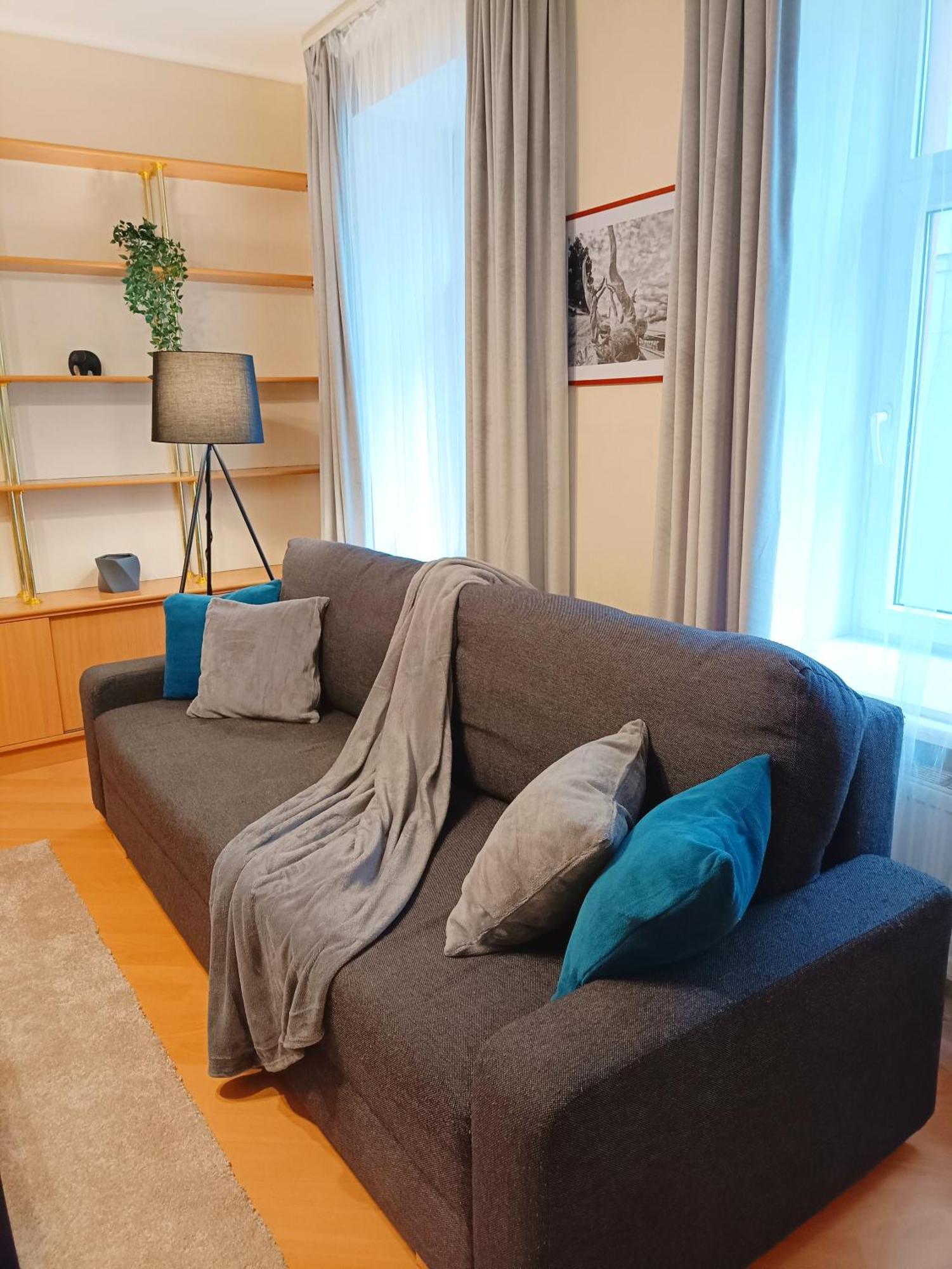 Two Bedroom Apartment In Old Town, Up To 6 Guests รีกา ภายนอก รูปภาพ
